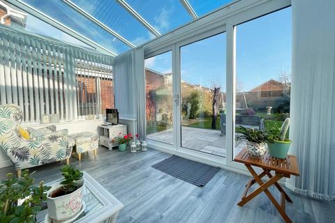 33 Ark Royal Close, Seaton Carew, Hartlepool, TS25 1DH