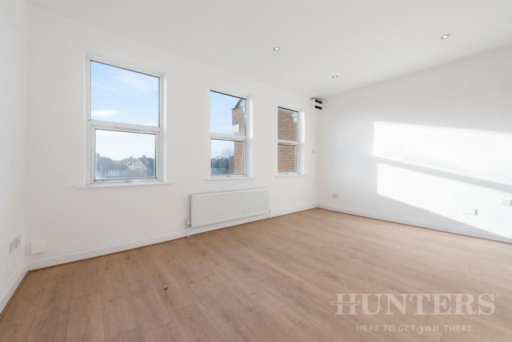76 B White Hart Lane N17 8 HP-8.jpg