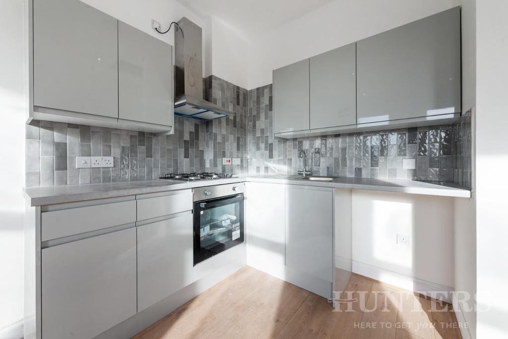 76 B White Hart Lane N17 8 HP-11.jpg