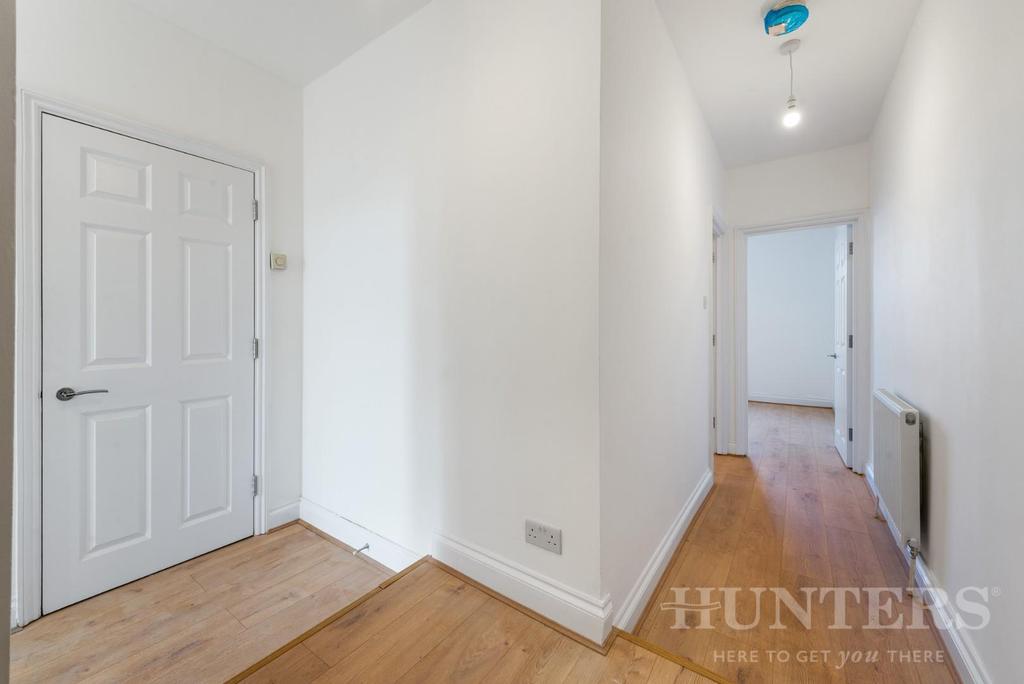 76 B White Hart Lane N17 8 HP-4.jpg