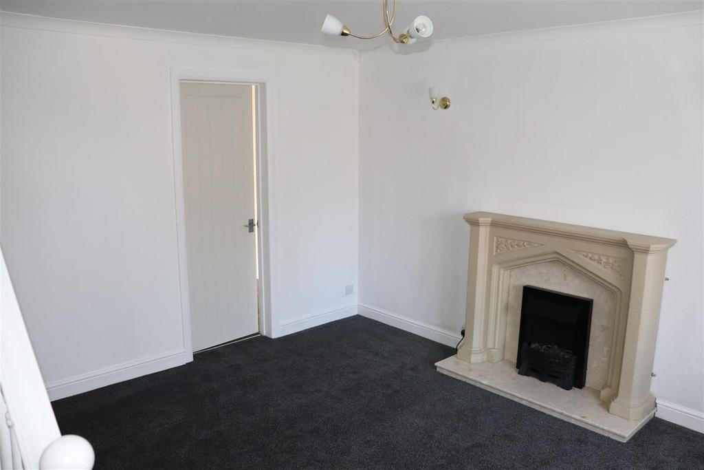 Wilkes Close, Pelsall 3 bed semidetached house £199,950