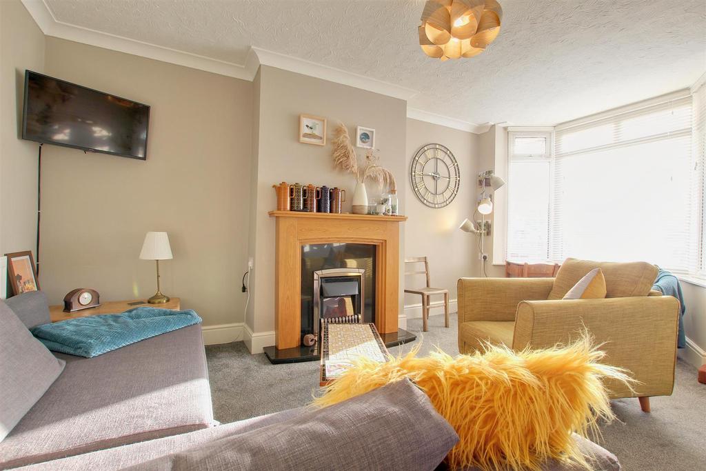 New Road, Hornsea 2 bed semidetached house £149,950