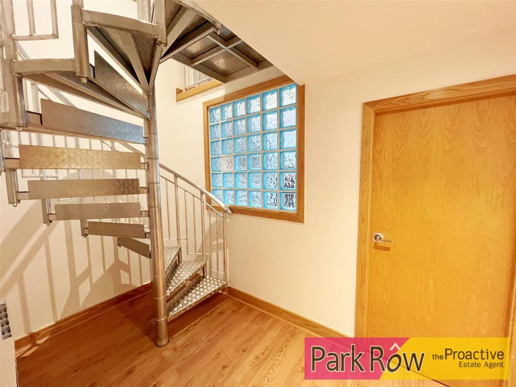 Chapel Lane, Heckmondwike 1 bed apartment £80,000