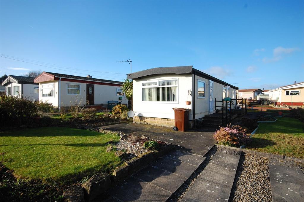 Cliff Top Park, Garforth, Leeds 2 bed park home for sale £110,000
