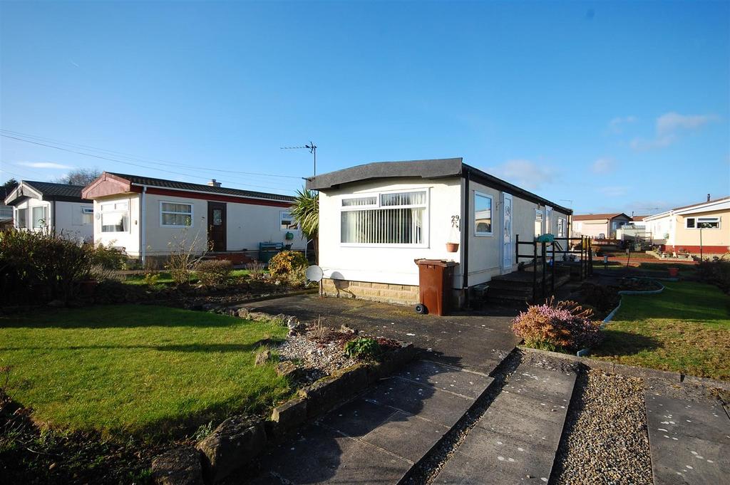 Cliff Top Park, Garforth, Leeds 2 bed park home for sale £95,000