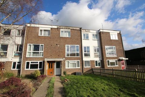 2 bedroom apartment to rent - College Road, Horsham