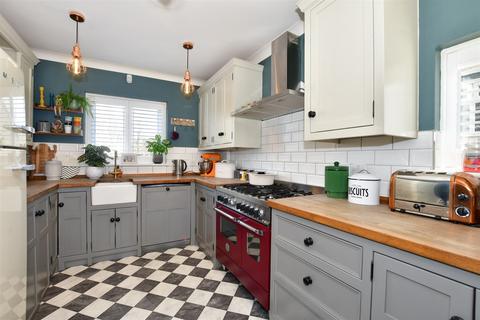 5 Clover Rise, Whitstable, CT5 3HA