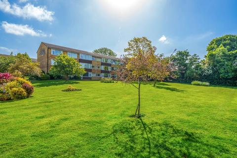 3 bedroom flat for sale, The Shimmings, Boxgrove Road, Guildford, GU1