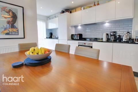 3 bedroom apartment for sale, Ledger Court, Chronicle Avenue, NW9