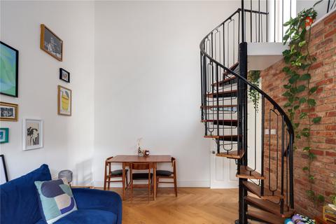Flat C, 34 Brookfield Road, Hackney, London, E9 5AH