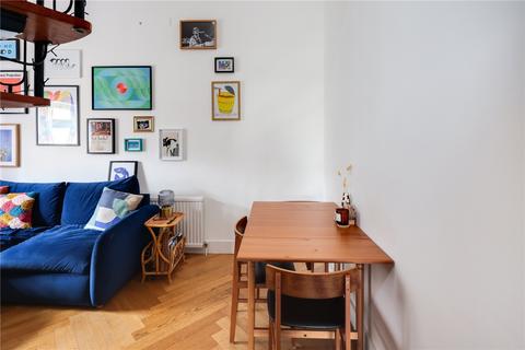 Flat C, 34 Brookfield Road, Hackney, London, E9 5AH