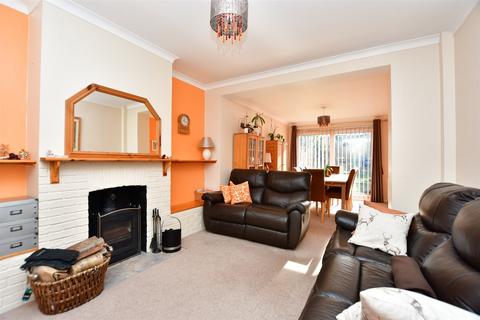 7 Allison Avenue, Gillingham, ME7 3BZ