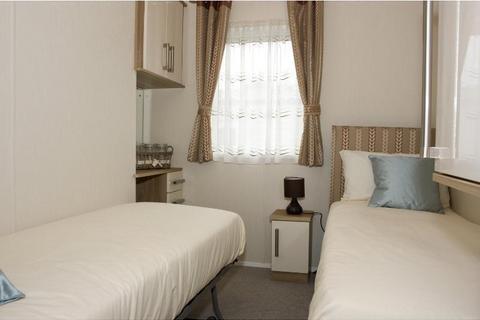 2 bedroom lodge for sale, Fen Lane, Colchester Essex