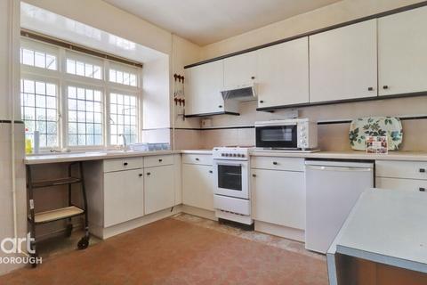 189 Gurnard Leys, Peterborough, PE3 8SA
