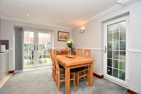 4 bedroom detached house for sale - High Street, Wouldham, Rochester, Kent