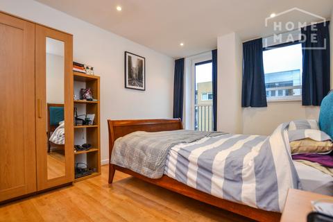 2 bedroom flat to rent - Hacon Square, Hackney, E8