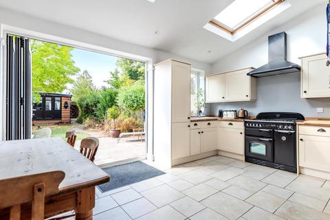 164 Palace View, Bromley, BR1 3ER