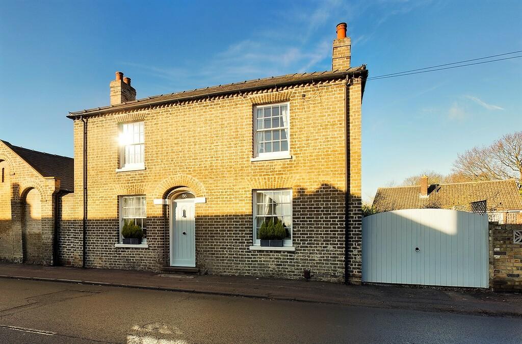 High Street, Cottenham, Cambridge 3 bed detached house £535,000
