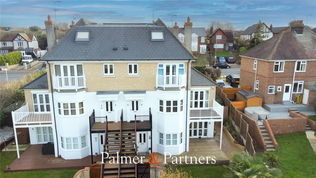 Mile End Road, Colchester, Essex, CO4 3 bed terraced house for sale - £ ...
