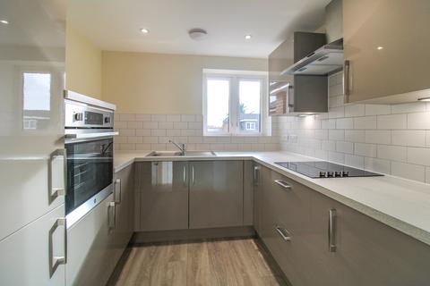 1 bedroom retirement property for sale, Victoria Road, Hampshire, GU14