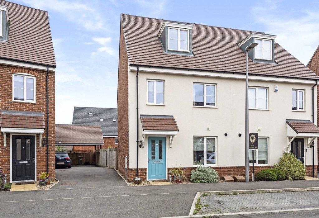 Alderney Avenue, Newton Leys, Milton Keynes MK3 3 bed semidetached