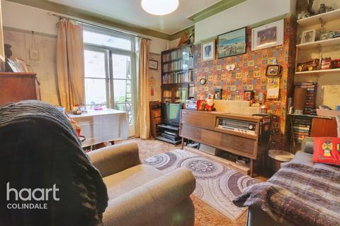 3 bedroom semi-detached house for sale - Lewgars Avenue, NW9