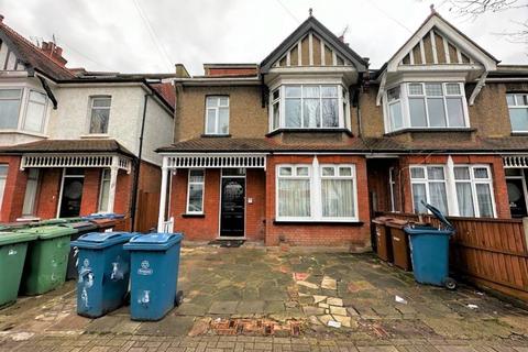 1 bedroom flat for sale, Hindes Road Harrow, Middlesex, HA1 1SL