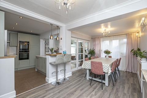 3 bedroom semi-detached house for sale - Blackmore Road, Buckhurst Hill, IG9