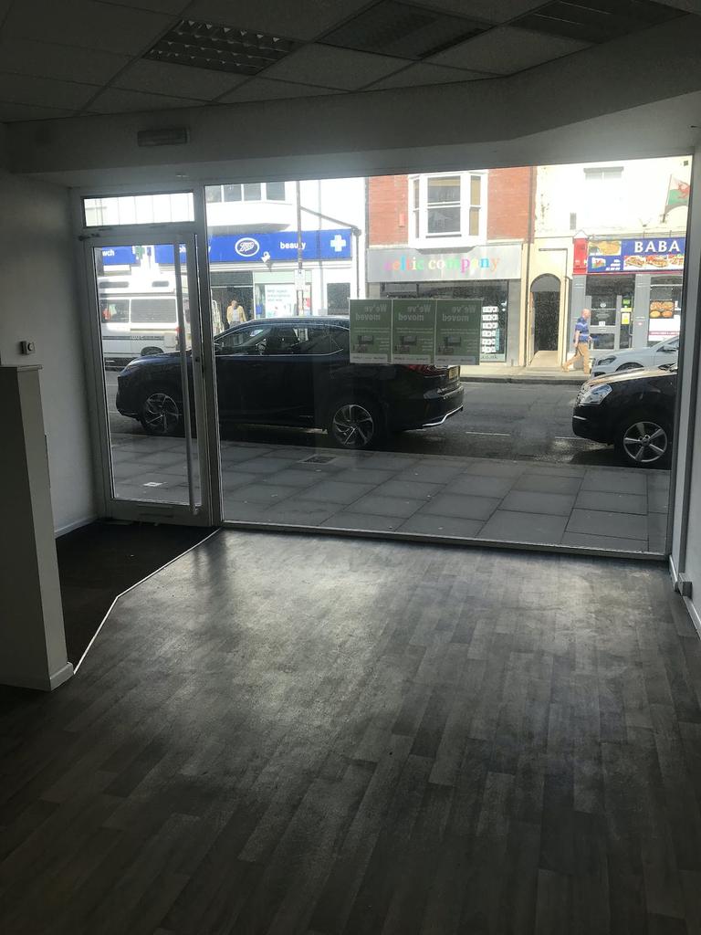 27 Broad Street, Welshpool, SY21 7SQ Retail property (high street) to