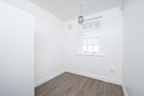 2 bedroom flat for sale, Warlters Road,  Islington, N7