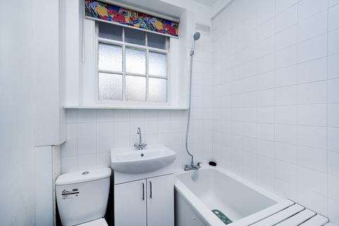 2 bedroom flat for sale, Warlters Road,  Islington, N7