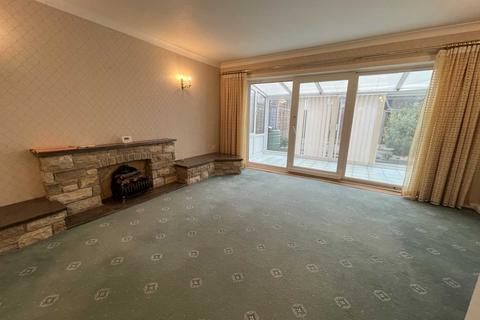 2 bedroom terraced house to rent - St Winifreds Close, Bognor Regis
