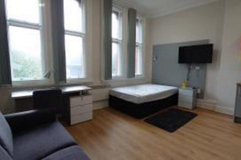 Studio to rent, 16 Guildhall Walk, Portsmouth, PO1