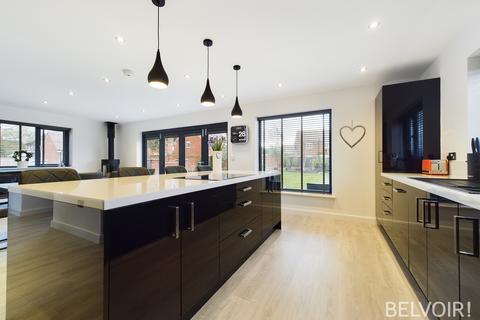 2 Barley Fields, Rodington Heath, Shrewsbury, SY4 4RU