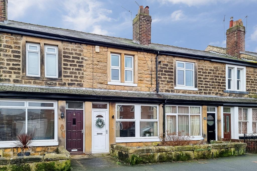 Butler Road, Harrogate, HG1 2 bed terraced house for sale £195,000