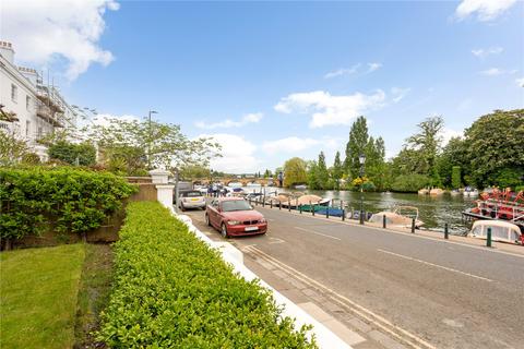 2 bedroom apartment for sale, Royal Mansions, Station Road, Henley-on-Thames, Oxfordshire, RG9