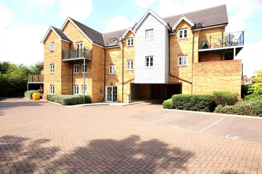 Willow Court, Apsley 1 bed apartment for sale £250,000