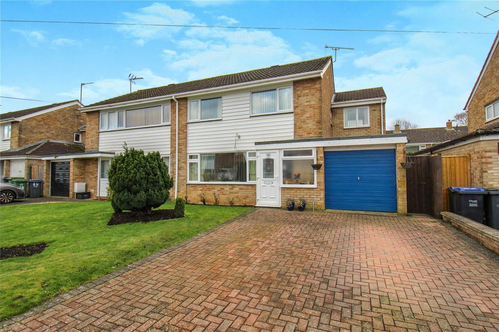 Paxcroft Way, Trowbridge 4 bed semidetached house for sale £290,000