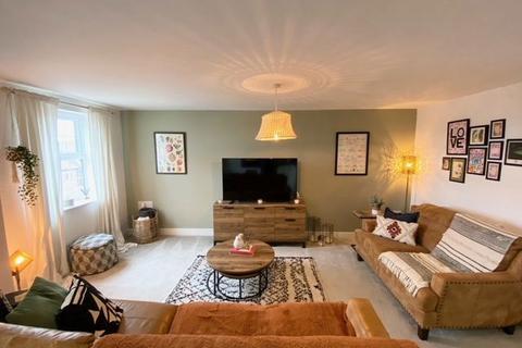 2 bedroom flat for sale, Wetherby, Pentagon Way, LS22