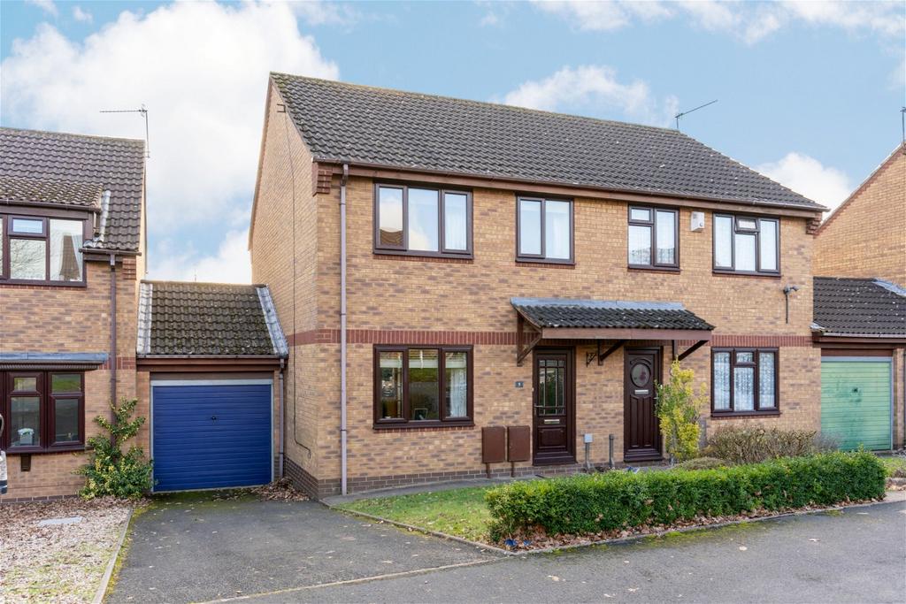 Glebe Road, Alvechurch, B48 7PS 3 bed semidetached house for sale £