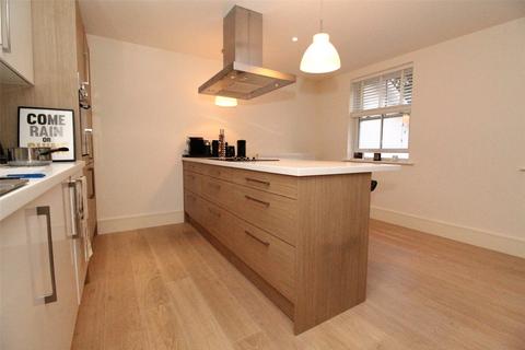 2 bedroom apartment to rent, Hooley Lane, Redhill, Surrey, RH1