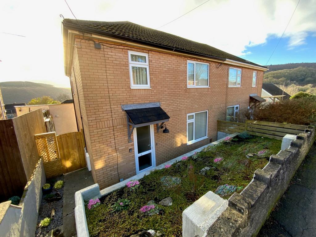 Cefn Coed Road, Cwmavon, Port Talbot... 3 bed semidetached house £
