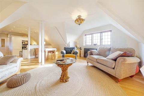 2 bedroom apartment for sale - King Edward Vii Apartments, Kings Drive, Midhurst, GU29
