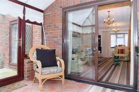 19 Barnard Close, Eynesbury, St Neots, PE19 2UP