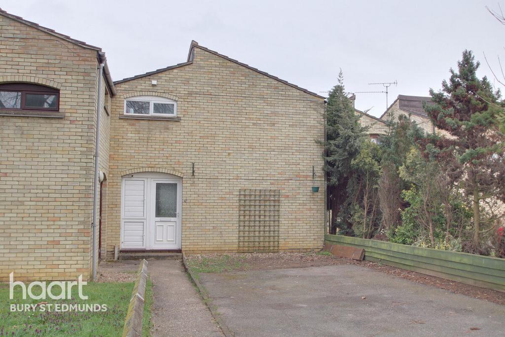 Ridley Road, Bury St Edmunds 3 bed terraced house for sale £235,000