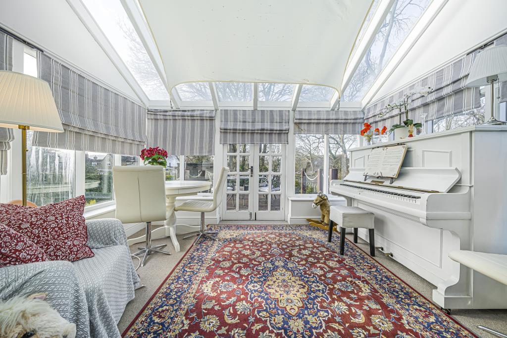 Kingston Blount, Oxfordshire, OX39 3 bed detached house £840,000