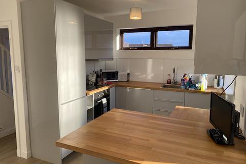 2 bedroom semi-detached house to rent, 19 Deeside Crescent, Aberdeen, AB15 7PT