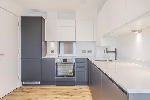 1 bedroom flat to rent - St Johns Hill London SW11