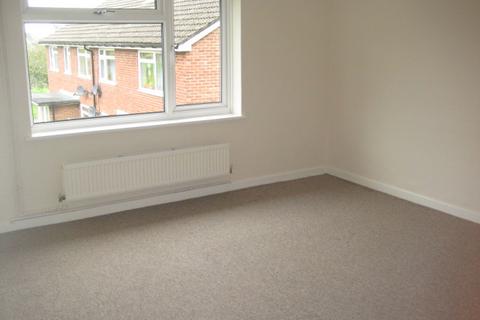 2 bedroom flat to rent, Wessex Road, Yeovil BA21