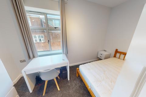 3 bedroom ground floor flat to rent, 55 Alfreton Road, Nottingham, NG7